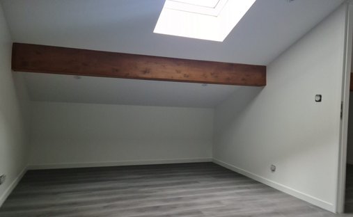 Castle for Sale in Bons-en-Chablais, Auvergne-Rhône-Alpes, France