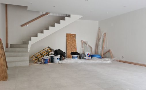 Castle for Sale in Bons-en-Chablais, Auvergne-Rhône-Alpes, France