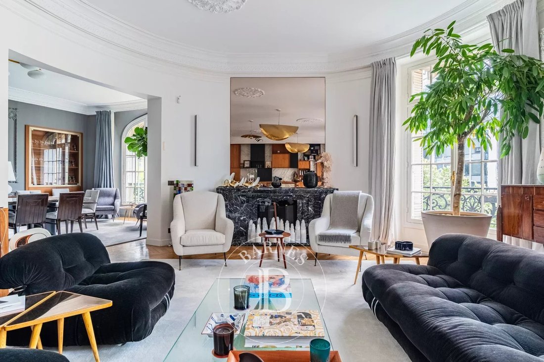 Apartment in Porte Dauphine, Paris 16e Arrondissement, Paris 1 - 15838488
