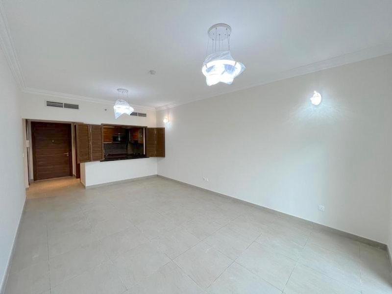 Apartment in Muhaisnah, Dubai, United Arab Emirates 2 - 14720356