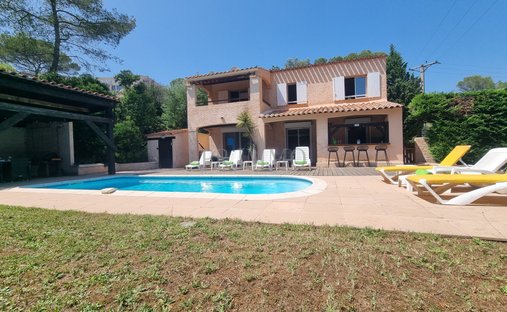Villa in Plateau Notre Dame Sud-Bord de mer-Beaurivage, Saint-Raphaël, Frankreich 1