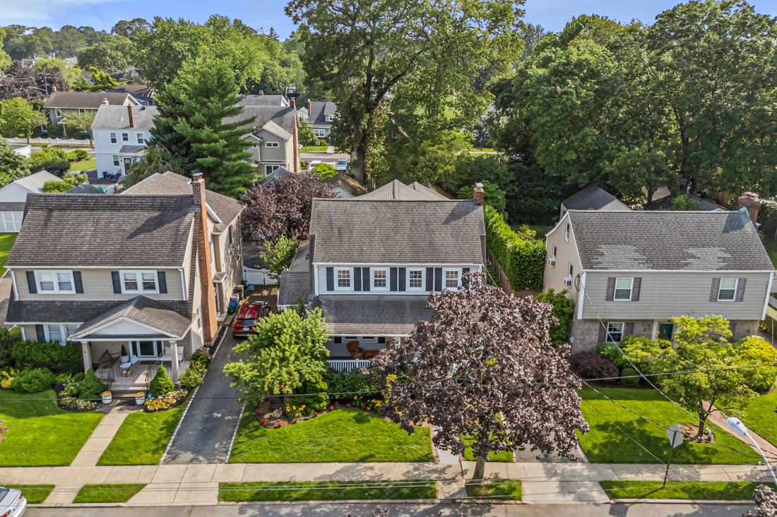 House in Rockville Centre, New York, United States 4 - 15841388