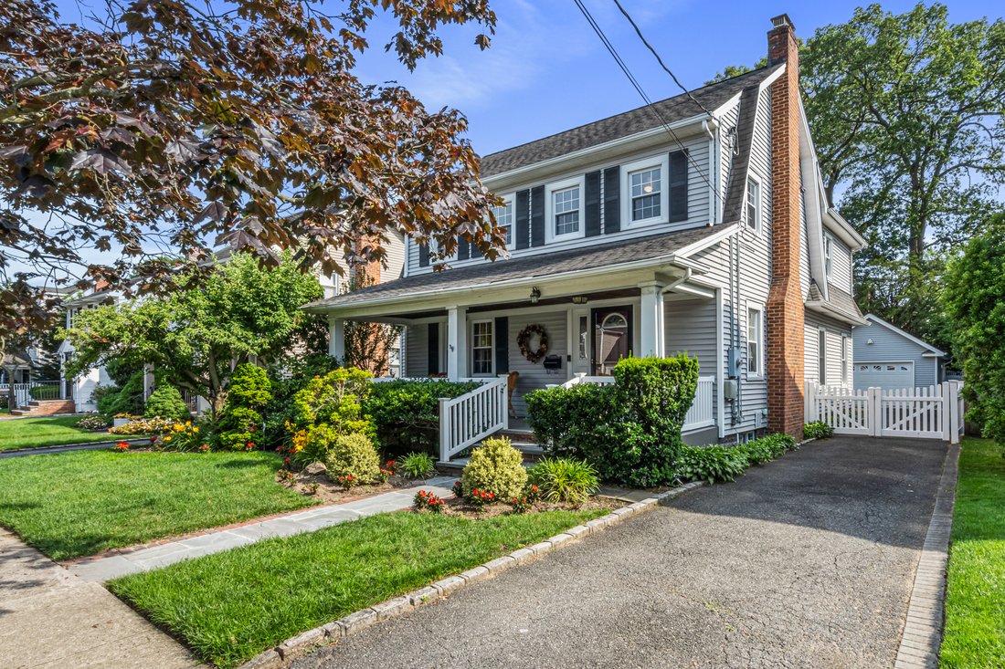House in Rockville Centre, New York, United States 2 - 15841388