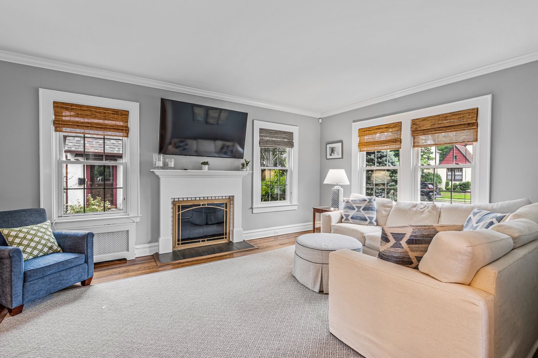 House in Garden City, New York, United States 4 - 15841390