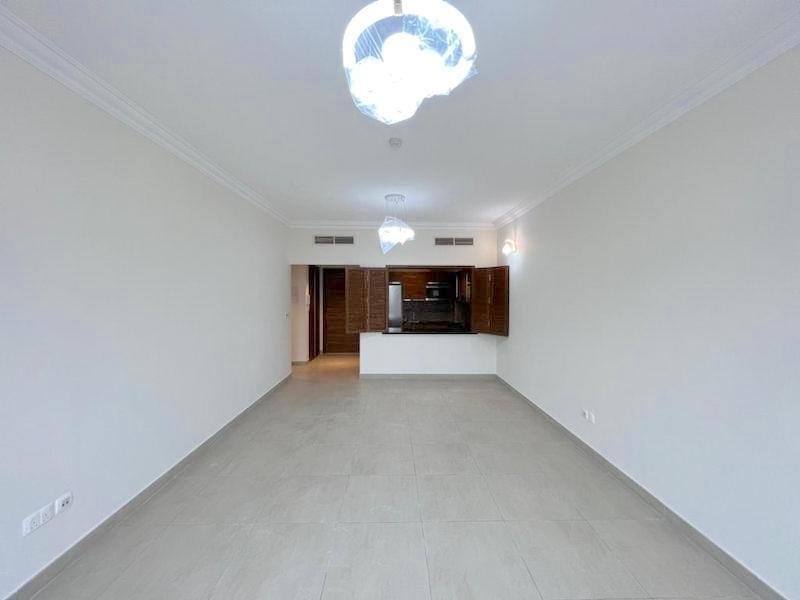 Apartment in Muhaisnah, Dubai, United Arab Emirates 3 - 14720356