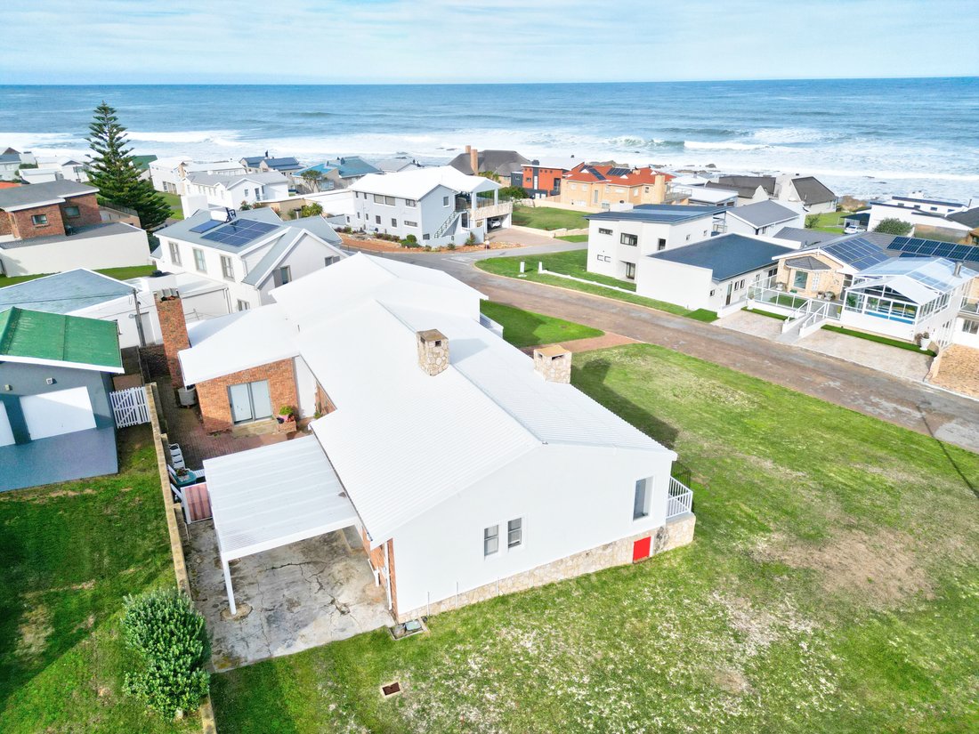 House in Still Bay West, Western Cape, South Africa 3 - 15840574