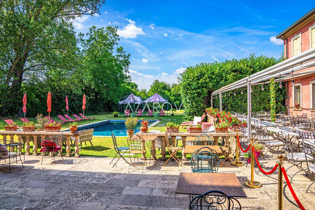 Villa in Luzzara, Emilia-Romagna, Italy 2 - 15838879