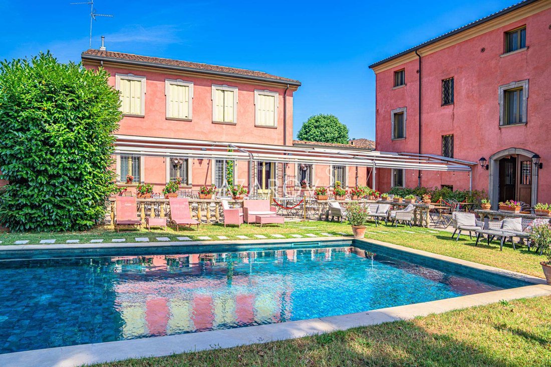 Villa in Luzzara, Emilia-Romagna, Italy 3 - 15838879