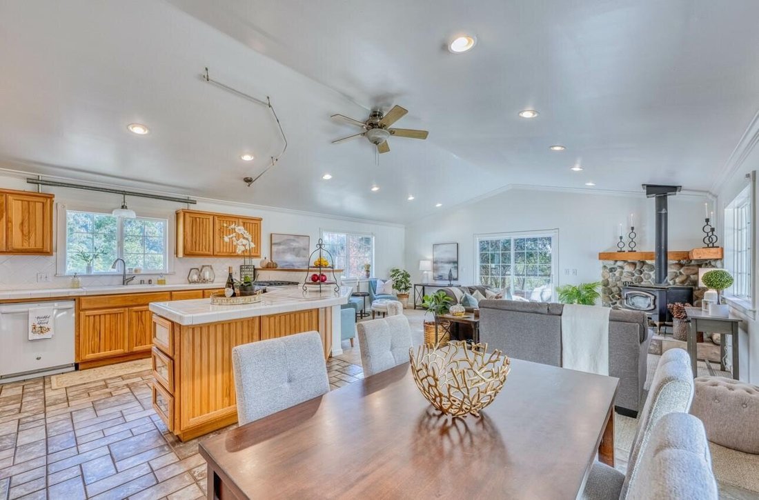 House in Salinas, California, United States 4 - 15841488