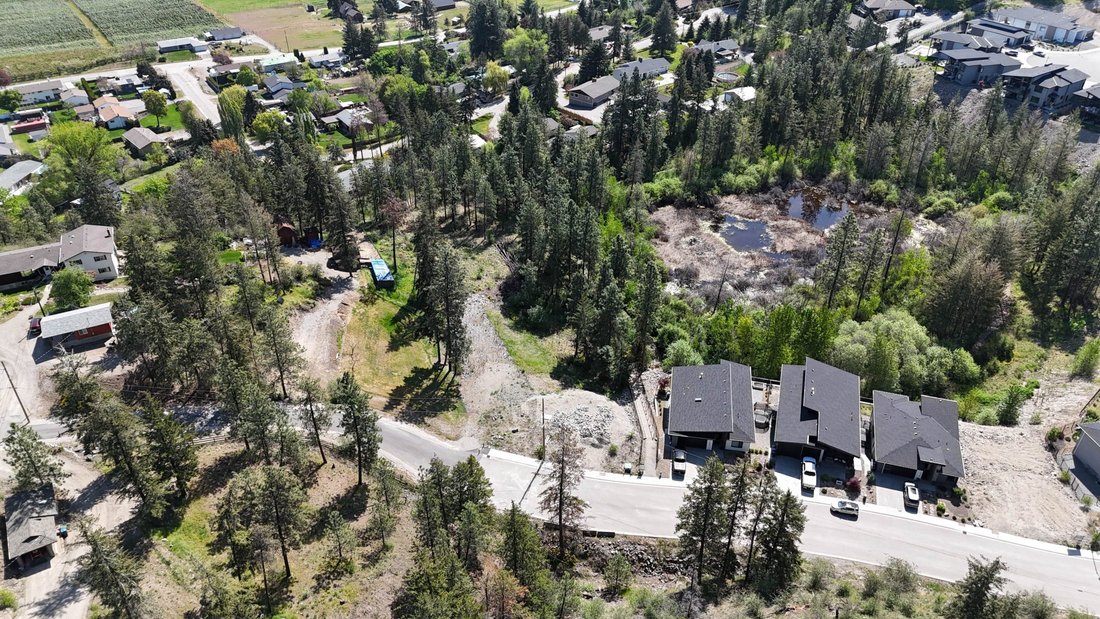 Land in Lake Country, British Columbia, Canada 2 - 15604598