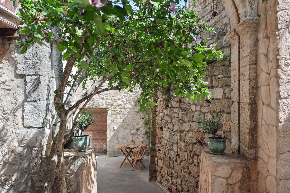 House in Boulbon, Provence-Alpes-Côte d'Azur, France 2 - 15842429