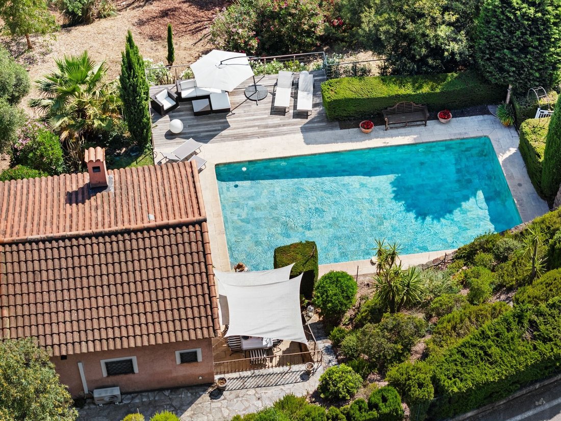 House in Théoule-sur-Mer, Provence-Alpes-Côte d'Azur, France 3 - 15842431