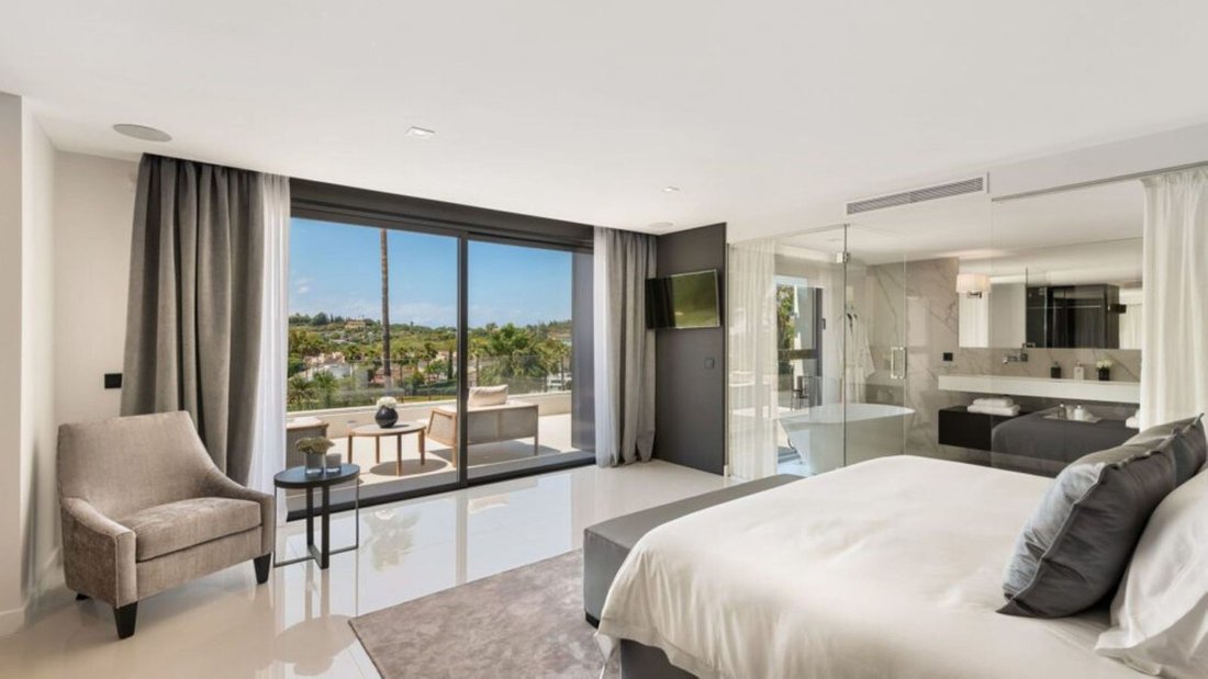 Villa in Puerto Banus, Marbella, Spain 4 - 15842968
