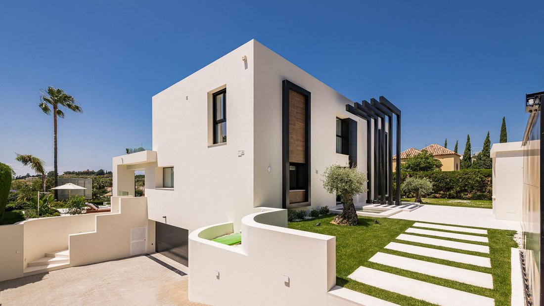 Villa in Puerto Banus, Marbella, Spain 5 - 15842968