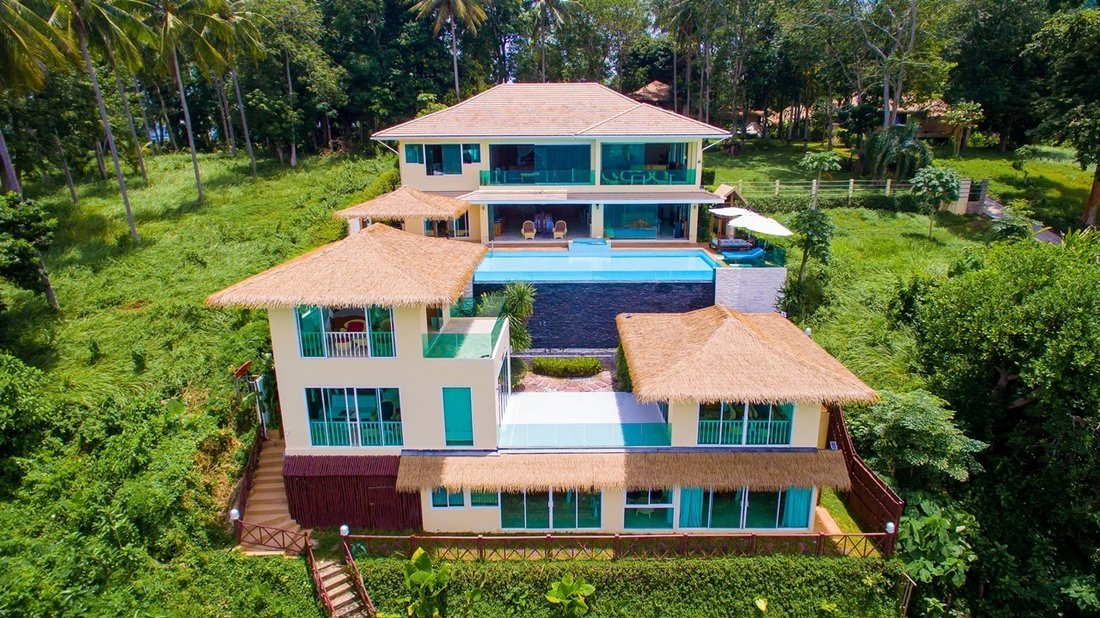Villa in Ko Kaeo, Phuket, Thailand 1 - 15843046
