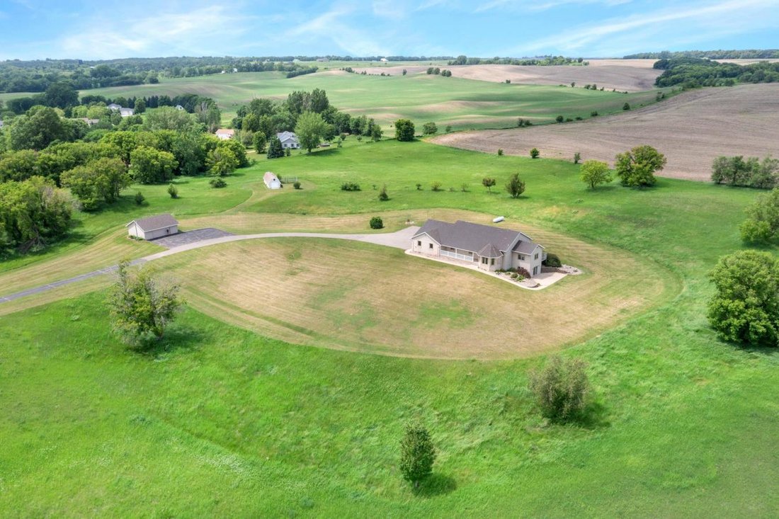 House in Starbuck, Minnesota, United States 1 - 15843701