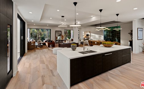 Condo in Los Angeles, California, United States 1