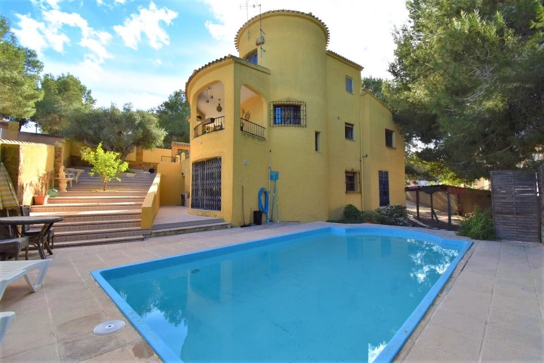 Villa in Orihuela, Valencian Community, Spain 1 - 15843063
