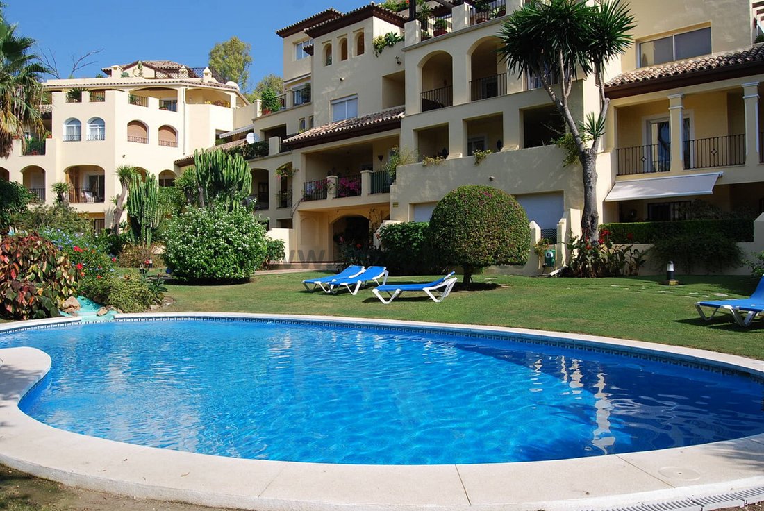 Penthouse in Guadalmina Alta, San Pedro de Alcantara, Spain 1 - 15844109