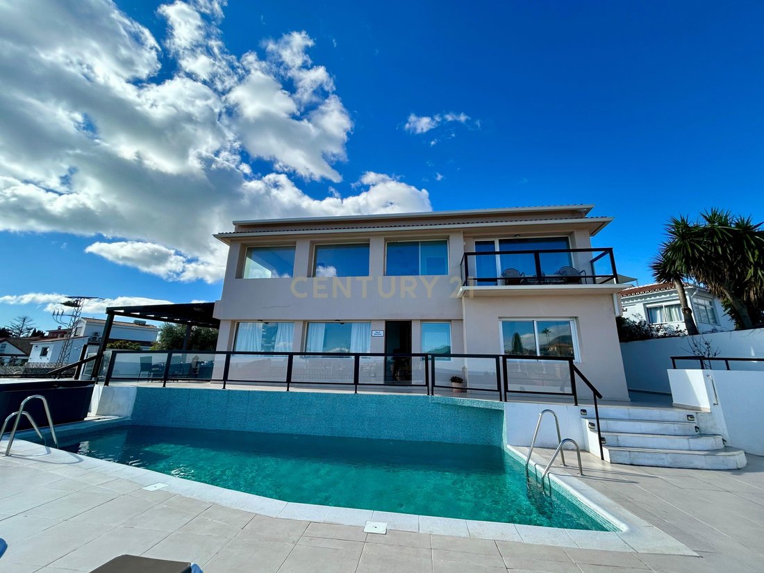 Villa in Fuengirola, Andalusia, Spain 1 - 15160678