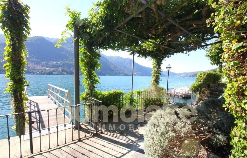 Apartment in Cernobbio, Lombardy, Italy 1 - 15844332