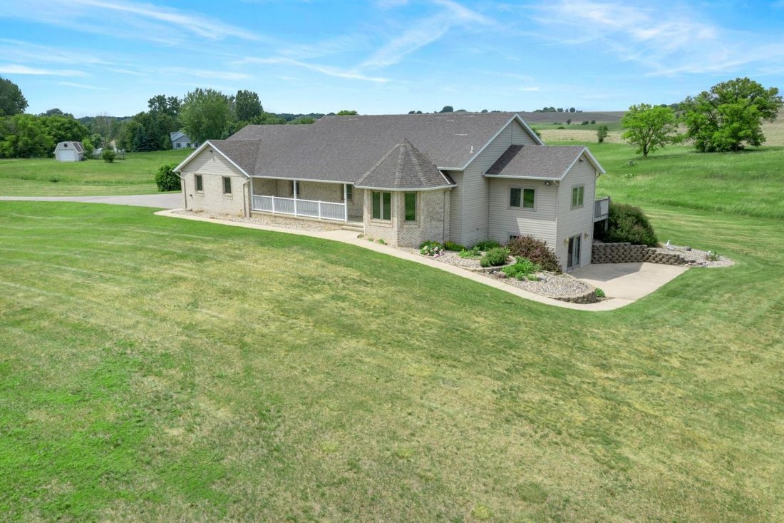 House in Starbuck, Minnesota, United States 5 - 15843701