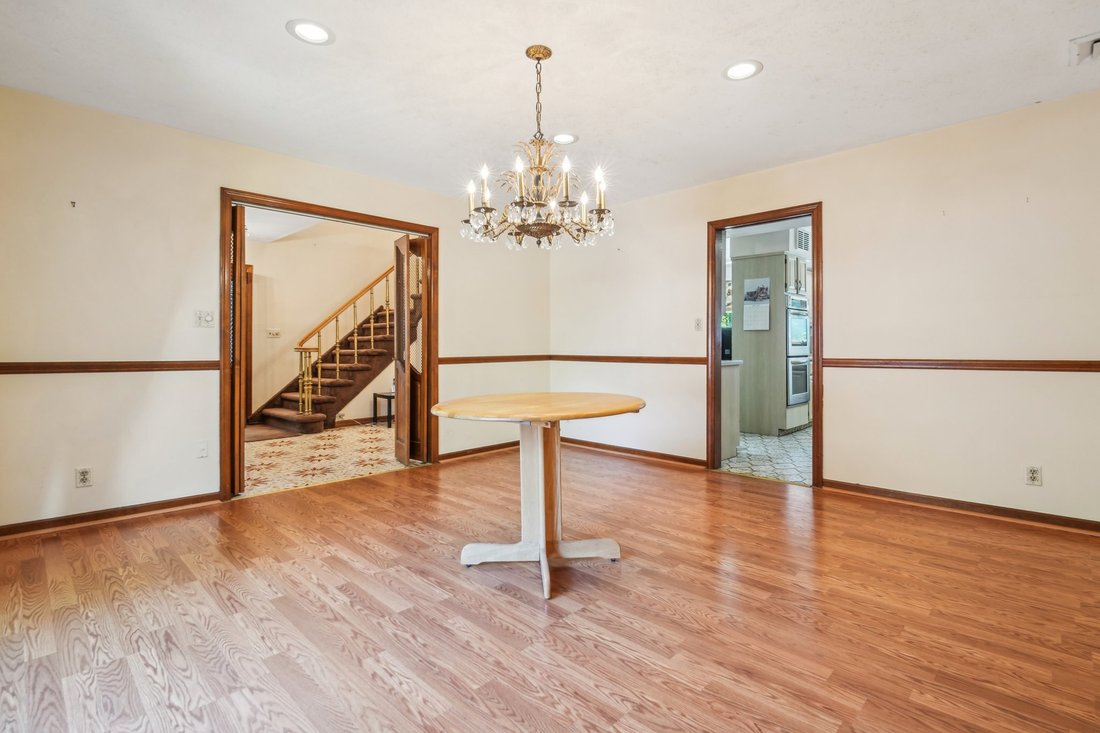 House in Saddle River, New Jersey, United States 5 - 15843289