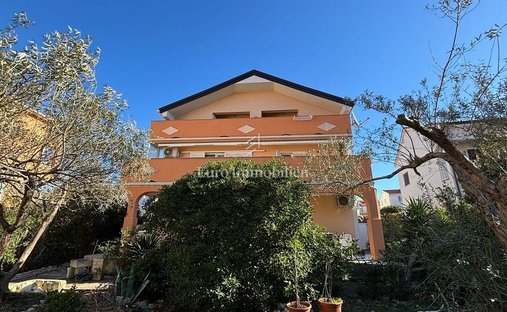 Haus in Novalja, Kroatien 1