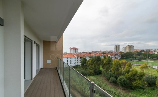 Apartment in Carcavelos e Parede, Lisbon, Portugal 1