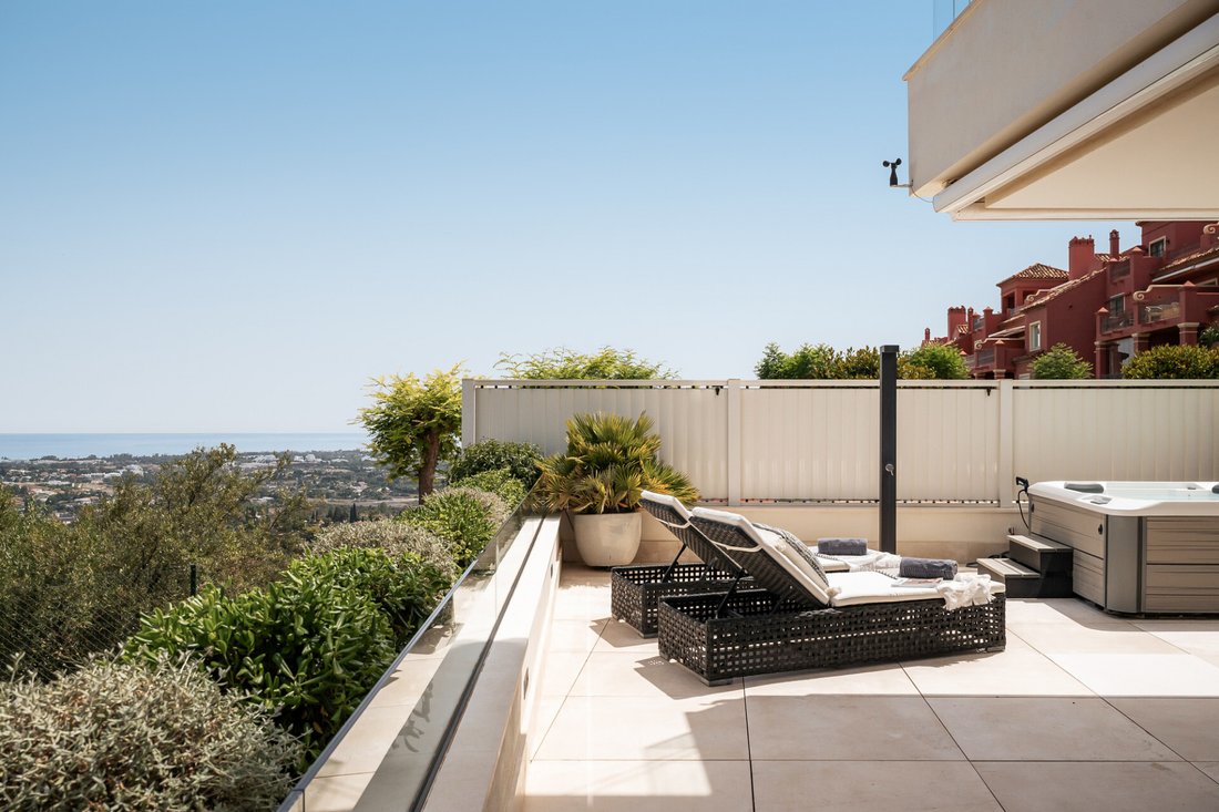 Apartment in La Quinta, Benahavis, Andalusia 4 - 15843827