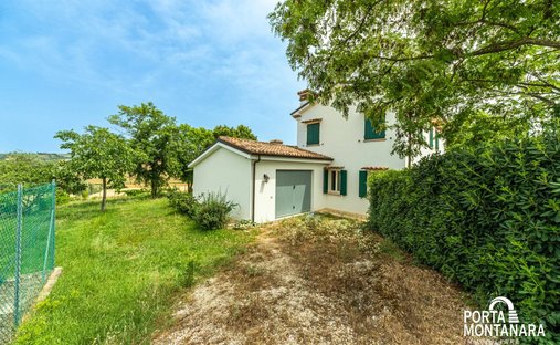 Castle for Sale in San Clemente, Tuscany, Italy