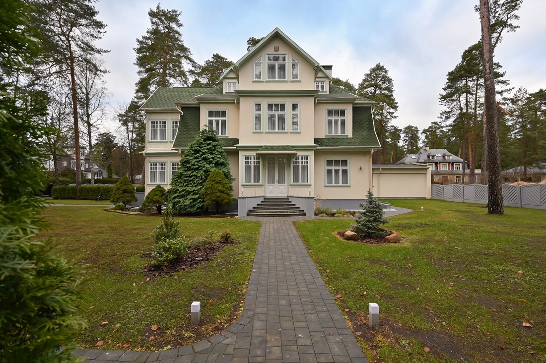 Villa in Jūrmala, Latvia 1 - 15845935