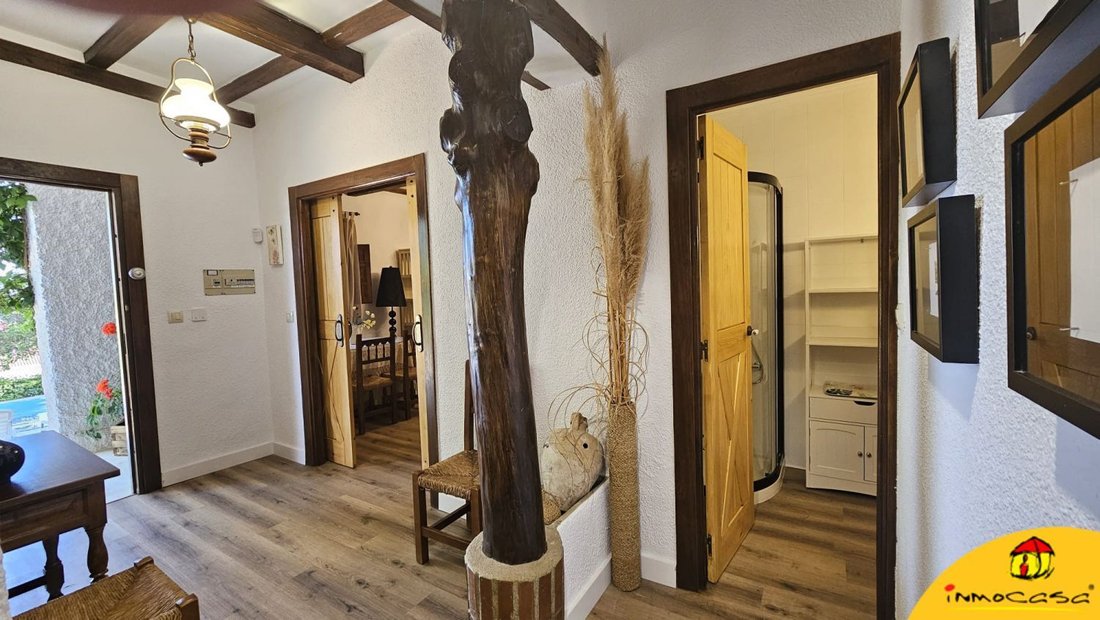 Chalet in Alcala la Real, Andalusia, Spain 1 - 15846441
