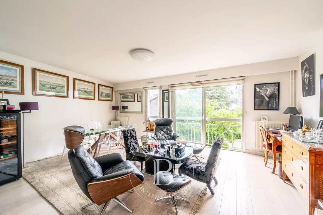 Apartment in Saint James-Général Koenig, Neuilly-sur-Seine, France 2 - 15847354