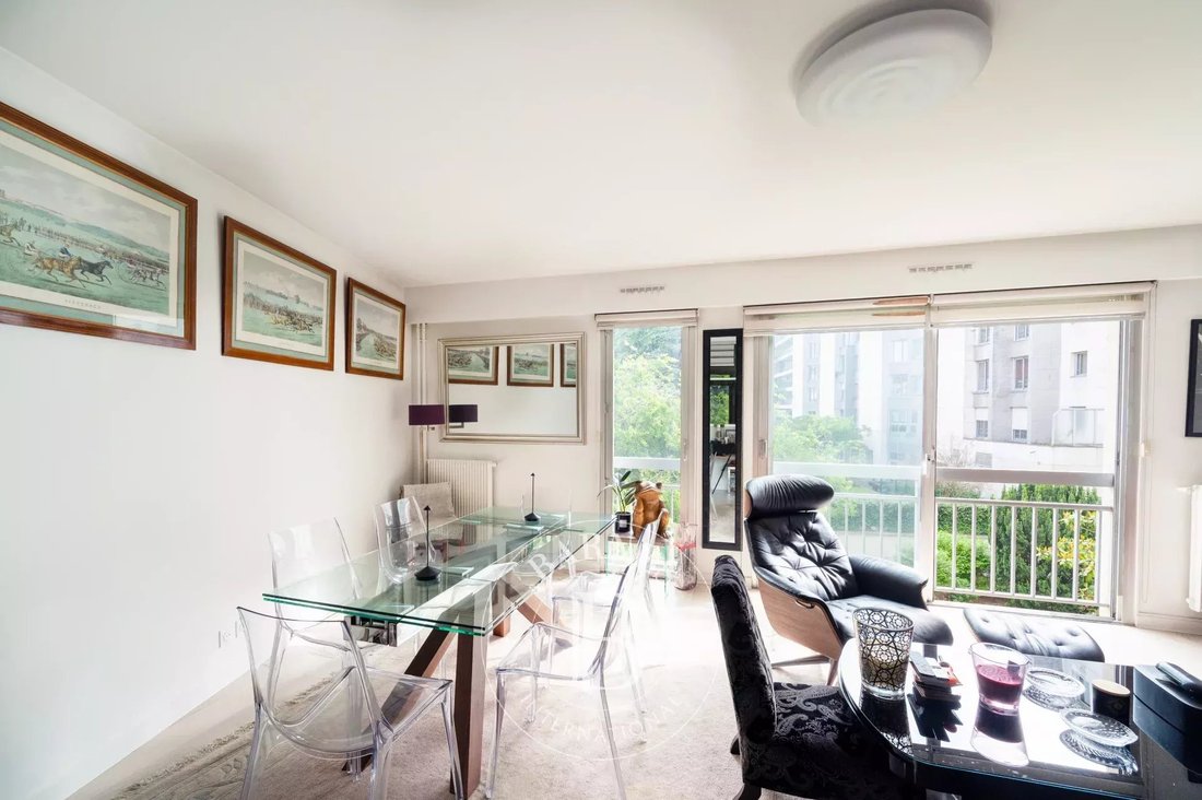 Apartment in Saint James-Général Koenig, Neuilly-sur-Seine, France 3 - 15847354