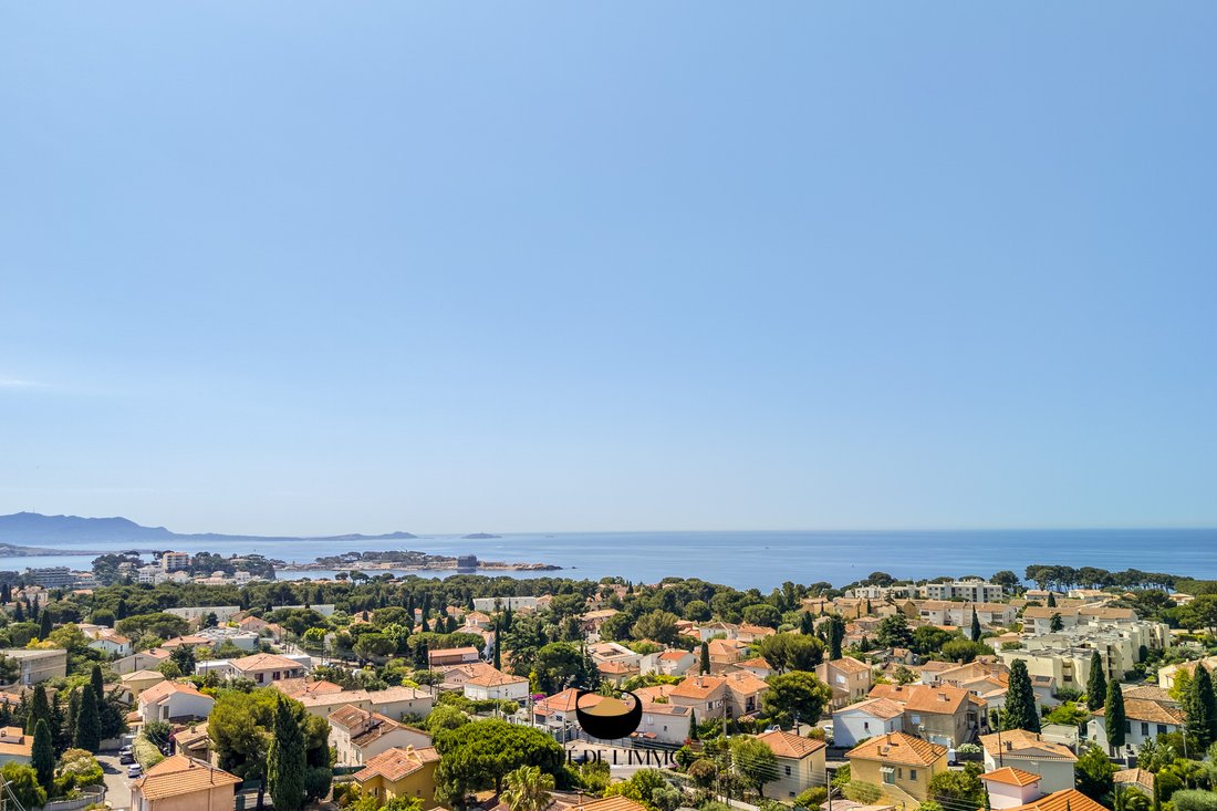 House in Bandol, Provence-Alpes-Côte d'Azur, France 5 - 15847474