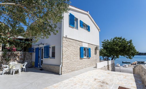 Villa in Morter-Incoronate, Regione di Sebenico e Tenin, Croazia 1