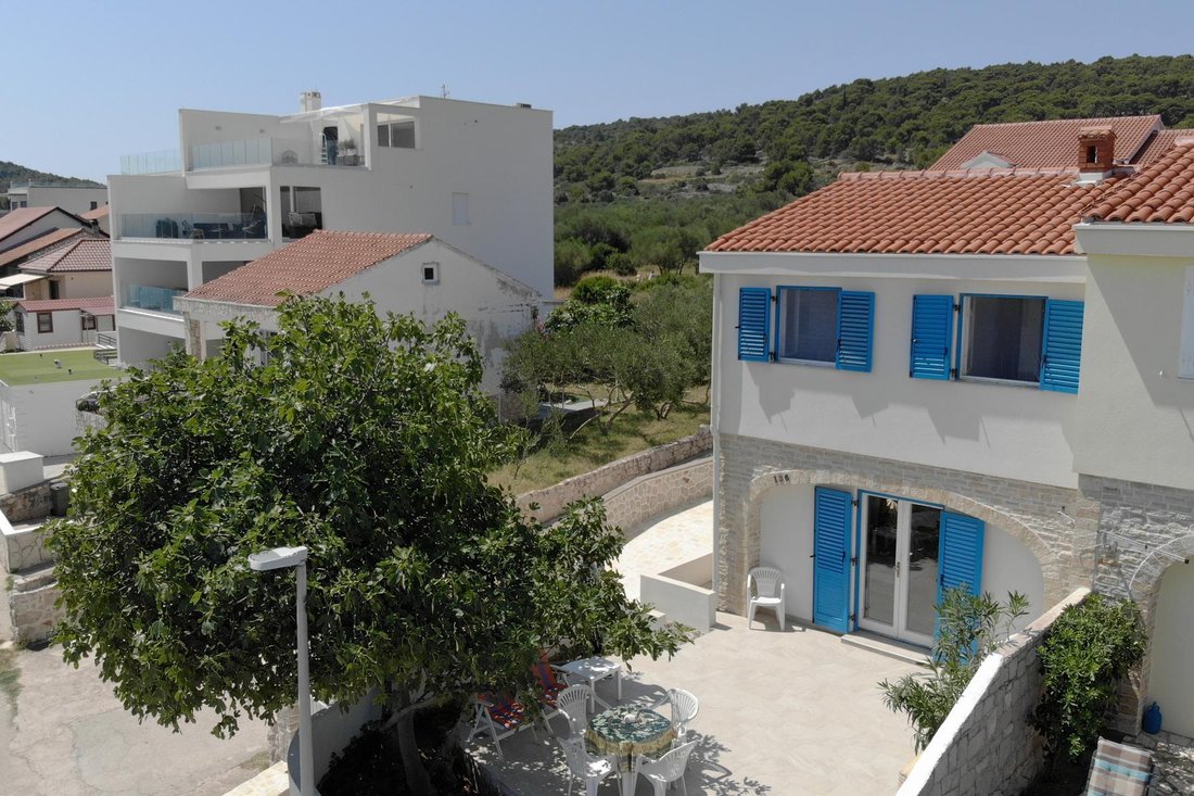 Villa in Murter, Sibenik-Knin County, Croatia 4 - 15849959