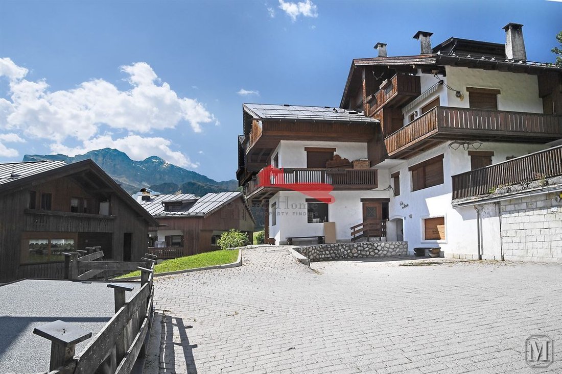 Appartement à Cortina d'Ampezzo, Vénétie, Italie 1 - 15373254