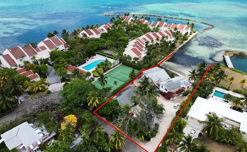 House in Nassau, New Providence, The Bahamas 1