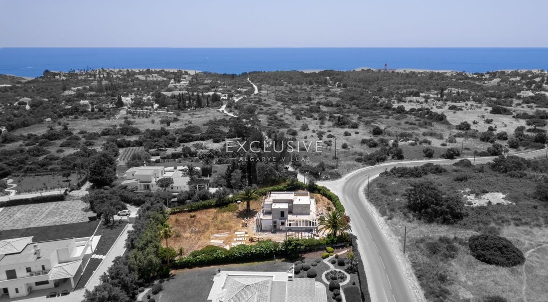 Villa in Carvoeiro, Algarve, Portugal 2 - 15838870