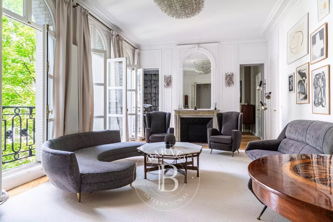 Apartment in Chaillot, Paris 16e Arrondissement, Paris 1 - 15848069