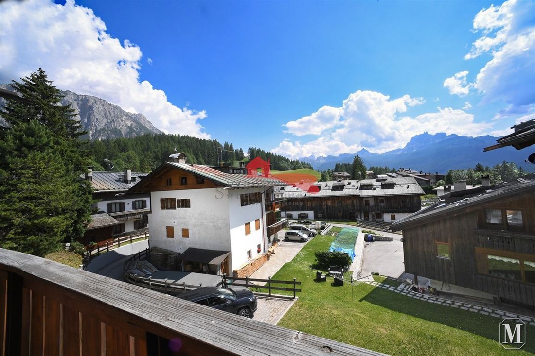 Appartement à Cortina d'Ampezzo, Vénétie, Italie 3 - 15373254