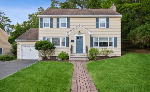 House in West Orange, New Jersey, United States 1
