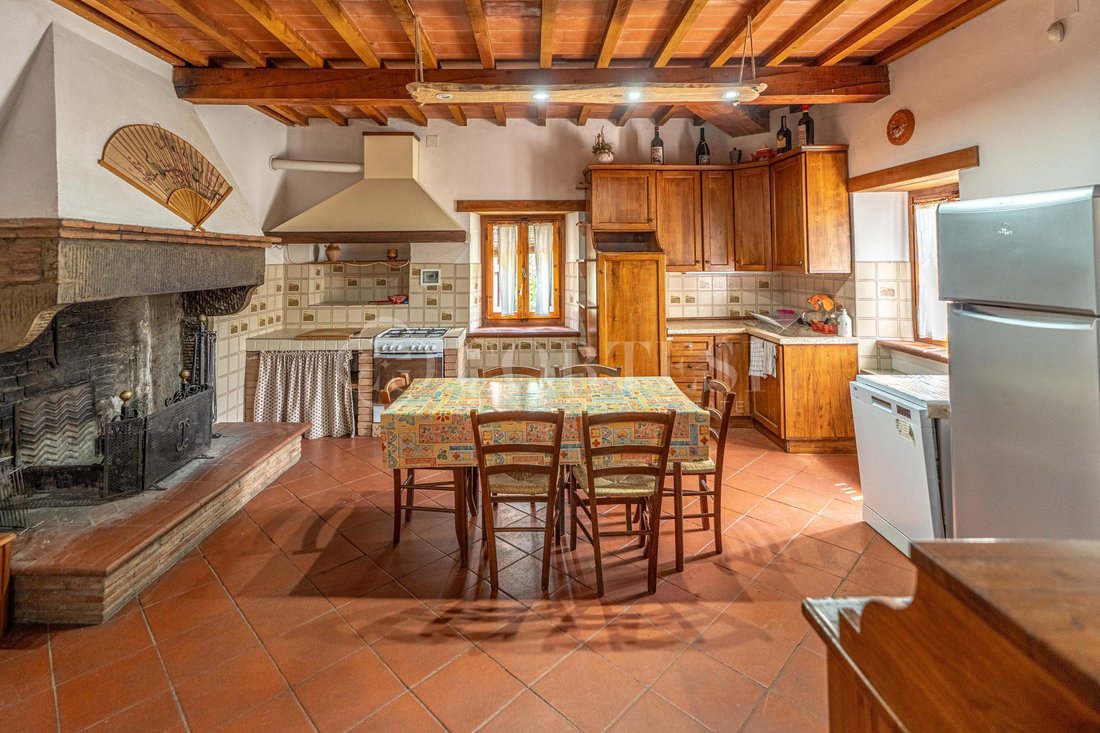 House in Bibbiena, Tuscany, Italy 2 - 15849332