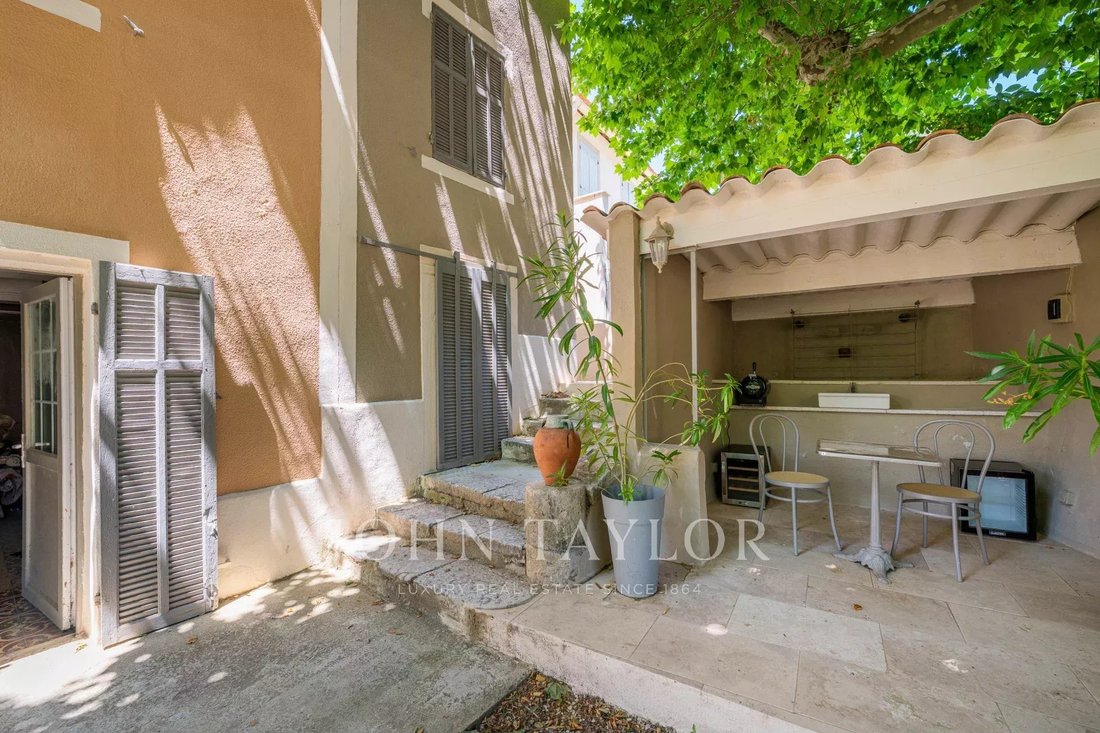 Estate in Riez, Provence-Alpes-Côte d'Azur, France 5 - 15849402
