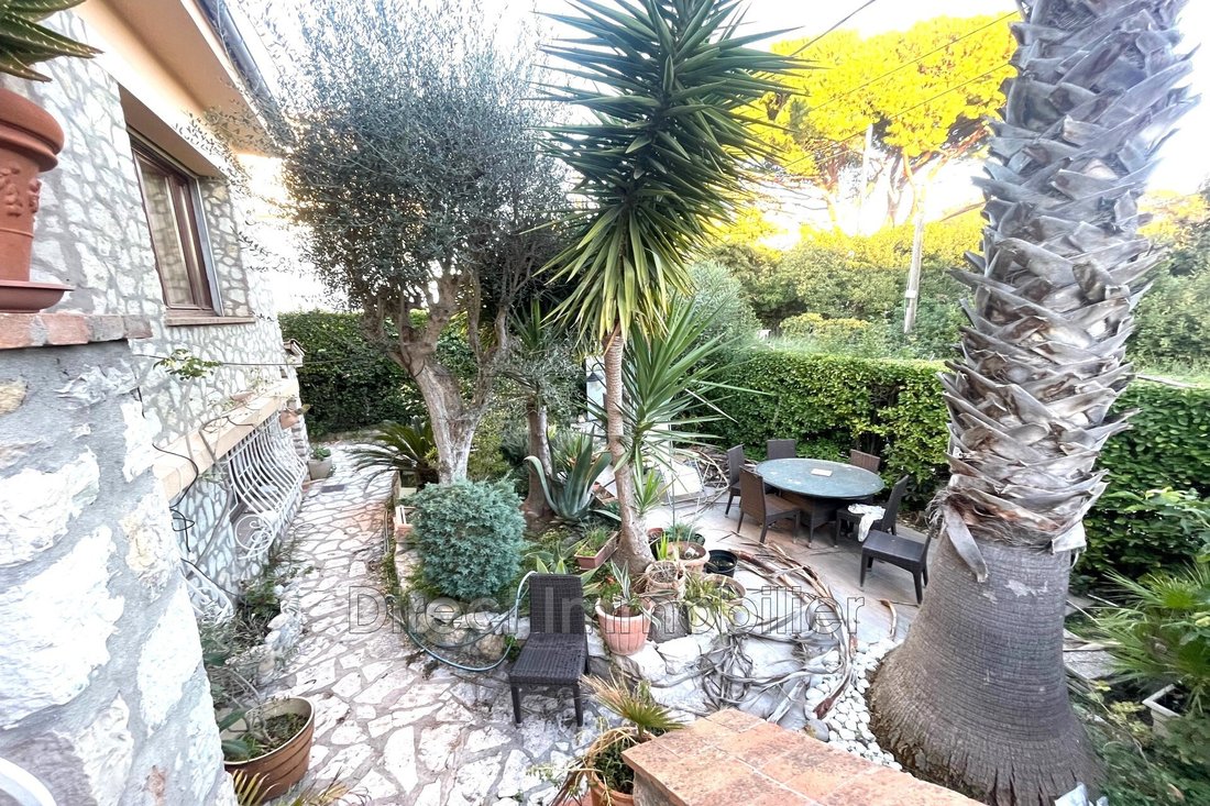 Villa in Ponteil, Antibes, France 2 - 15847961