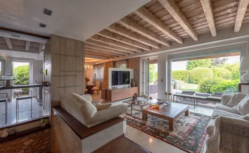 Country House in Castiglione delle Stiviere, Lombardy, Italy 1