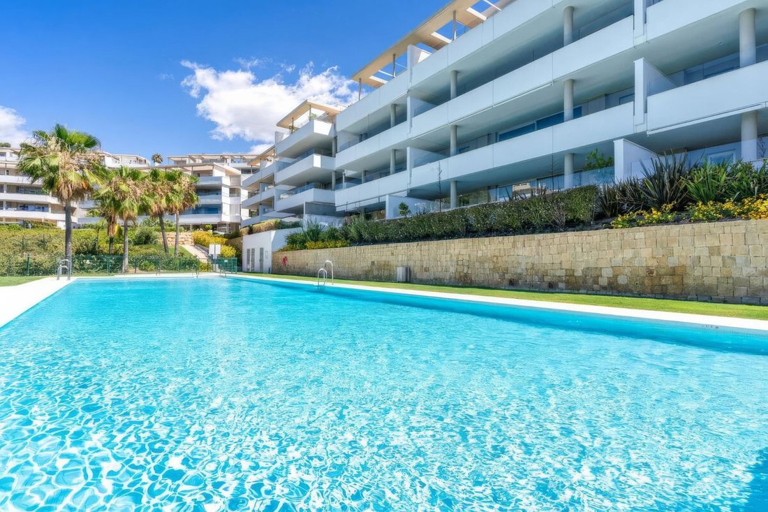 Apartment in Benahavis, Andalusia, Spain 1 - 15848334