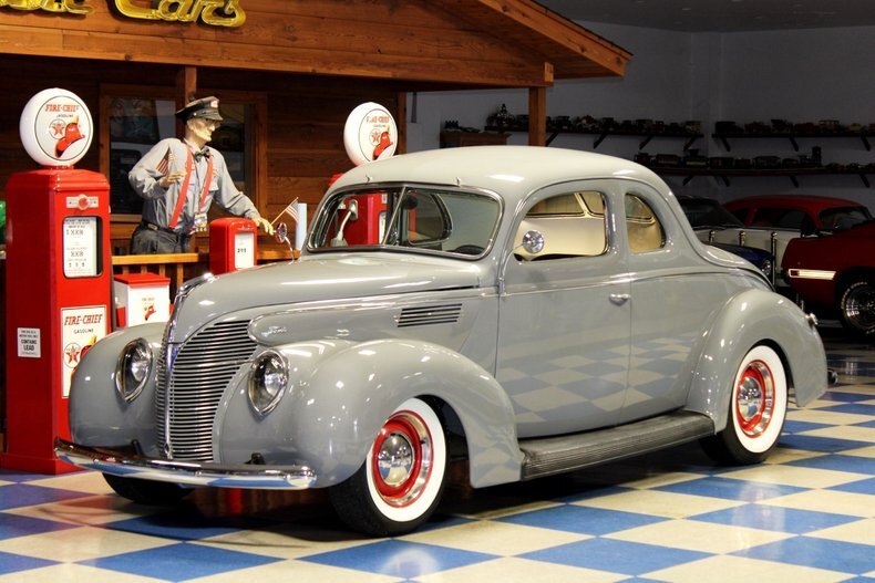 283 cui  Auto  Front disc  Rack &amp; Pinion  A/C  Steel body  Wide White-walls!!! in New Braunfels, United States 3 - 15847865